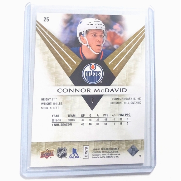 Connor McDavid Upper Deck Trilo3y 2nd Year Hockey Card #25 Edmonton Oilers - Picture 2 of 2